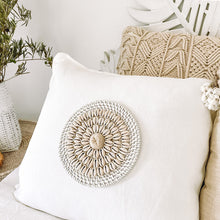 Load image into Gallery viewer, RATTAN & SHELL DISK