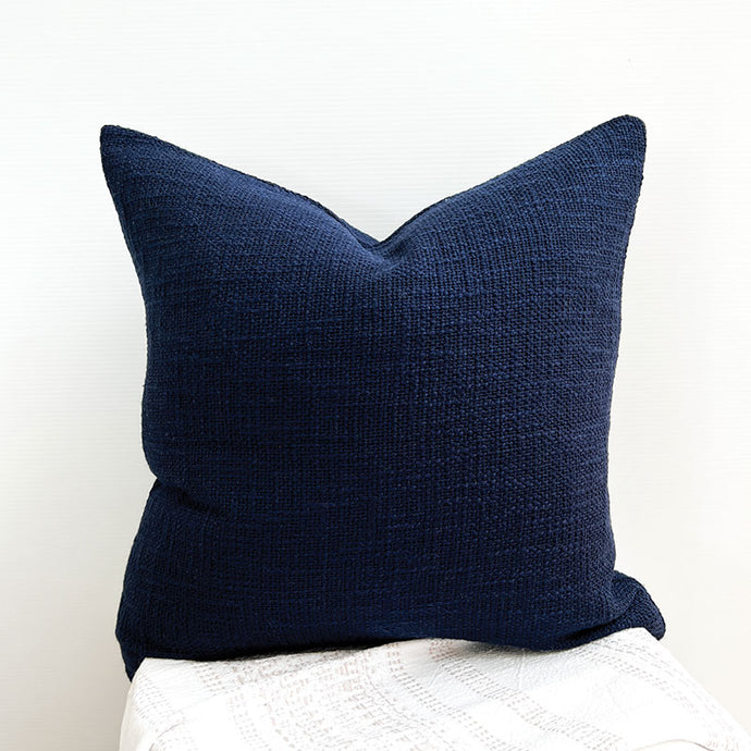 Our blue cushions are perfect texture cushion to style a bed or to use as a sofa cushion. Blue Cushion covers 50x50 - Square cushion covers