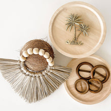 Load image into Gallery viewer, SEAGRASS BEADED FAN DISK
