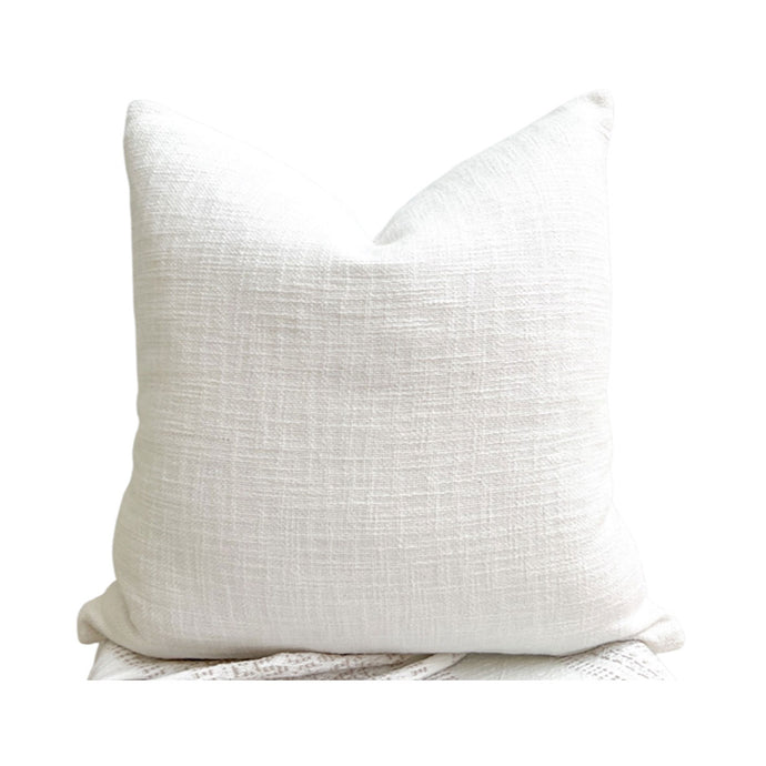 Our white cushions are perfect texture cushion to style a bed or to use as a sofa cushion. Cushion covers 50x50 - Square cushion covers