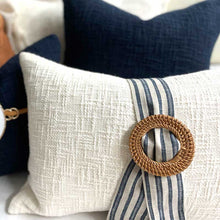 Load image into Gallery viewer, RATTAN ROUND BUCKLE
